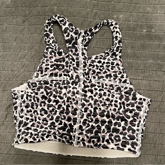 Outdoor Voices Snow Leopard Techsweat Crop Top SZ XS - Picture 3 of 3
